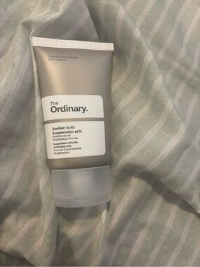 The Ordinary Azelaic Acid Suspension 10% - Silver/White